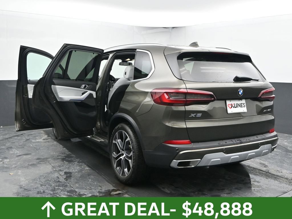 Used 2023 BMW X5 xDrive40i w/ Premium Package image 55