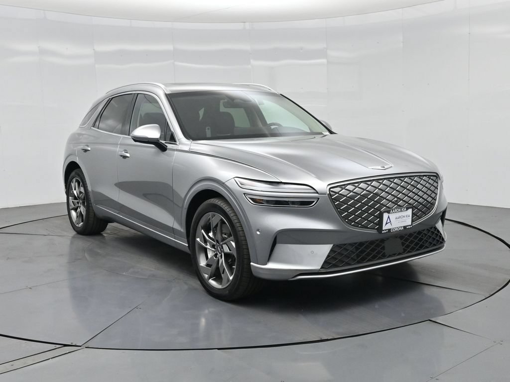 Used 2025 Genesis Electrified GV70 w/ Prestige Package AWD/4WD image 30