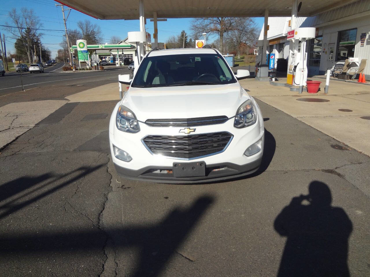 Used 2017 Chevrolet Equinox LT w/ Convenience Package image 8