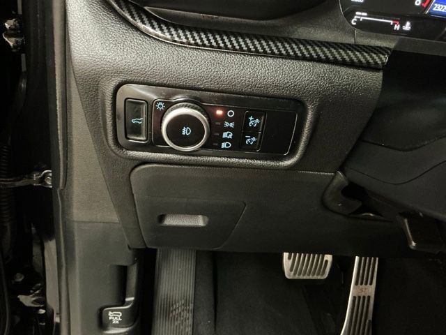 Used 2024 Ford Explorer XLT w/ Equipment Group 202A RWD image 21