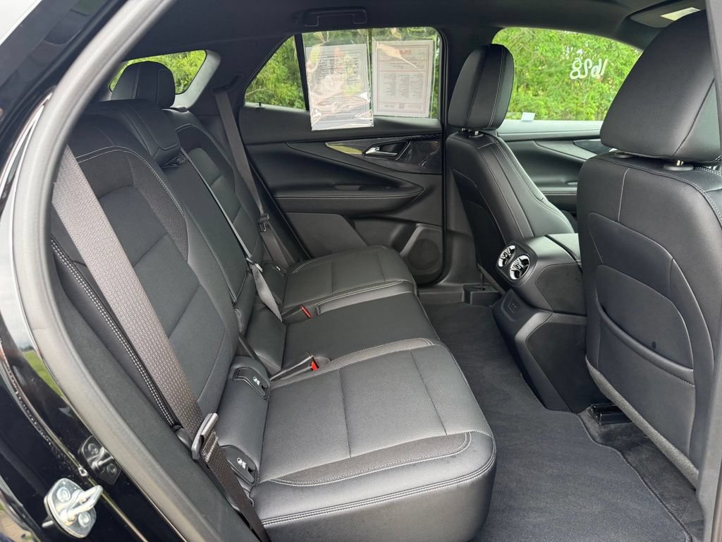 Used 2025 Chevrolet Blazer EV LT AWD/4WD image 16