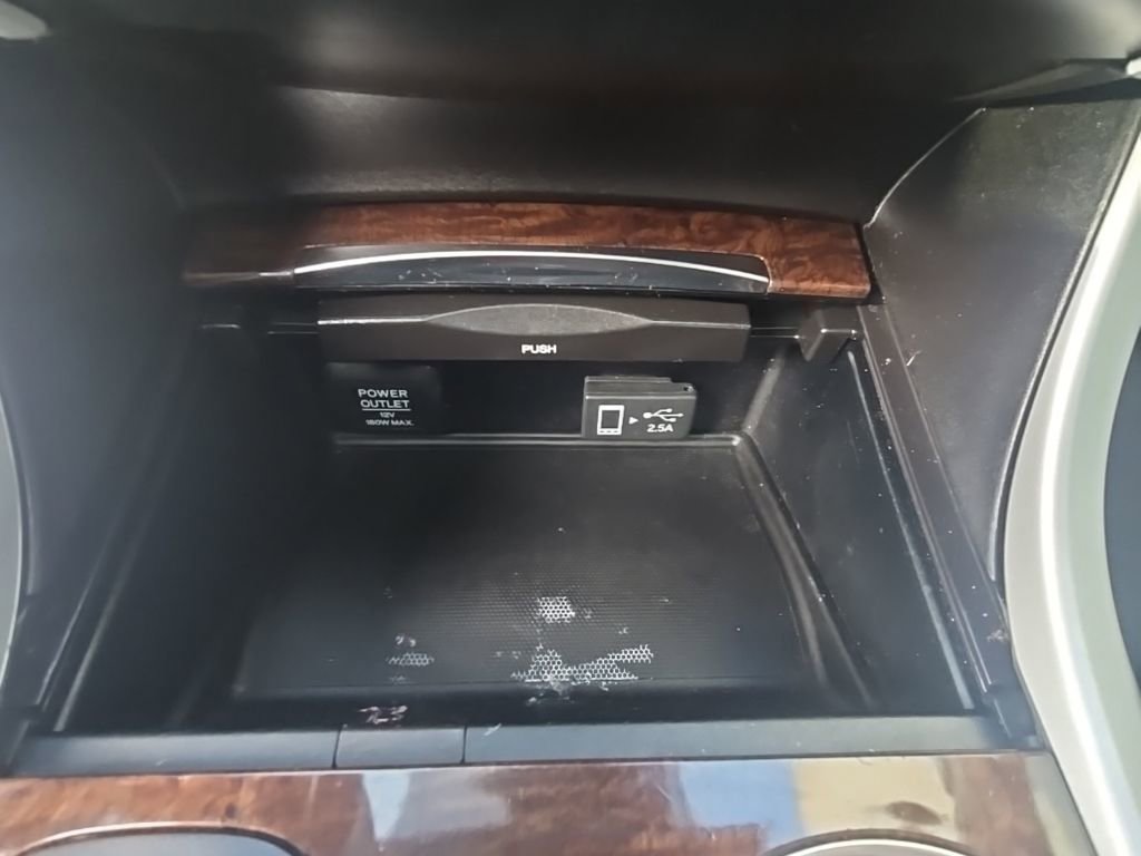 Used 2020 Acura TLX image 25