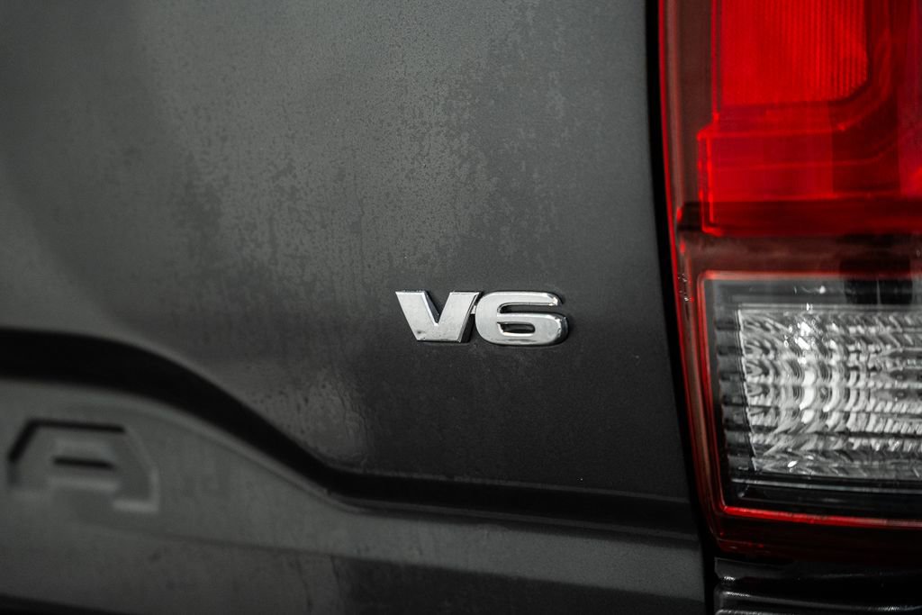 Used 2019 Toyota Tacoma TRD Sport image 7