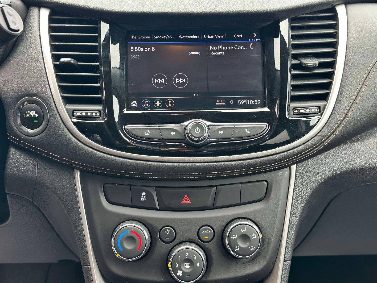 Used 2020 Chevrolet Trax LT w/ LT Convenience Package image 8