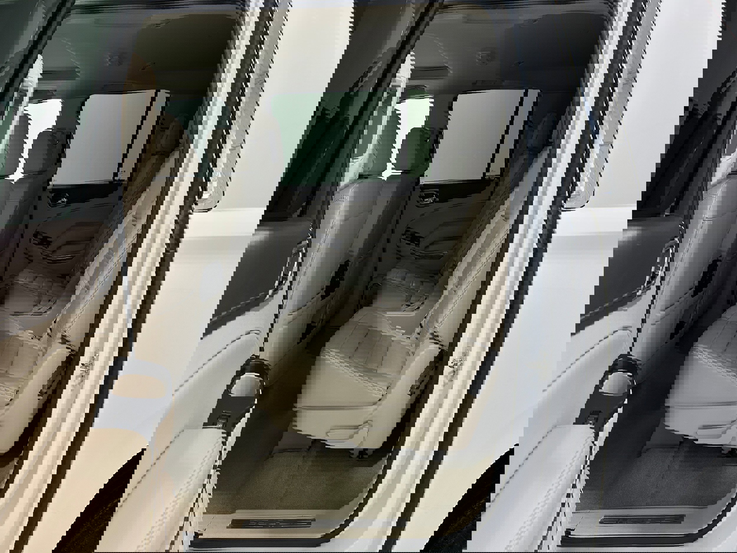 Used 2017 GMC Yukon XL Denali image 29