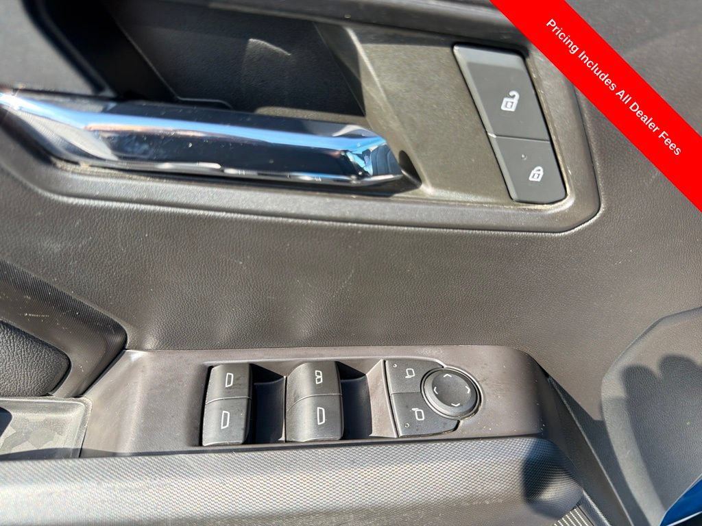 Used 2023 Chevrolet Colorado LT w/ LT Convenience Package III AWD/4WD image 19