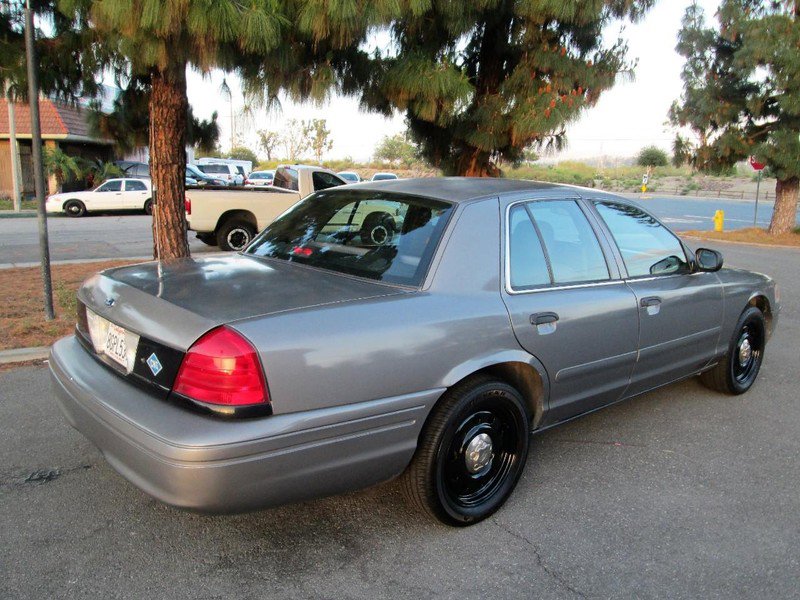 Used 2007 Ford Crown Victoria Police Interceptor RWD image 4