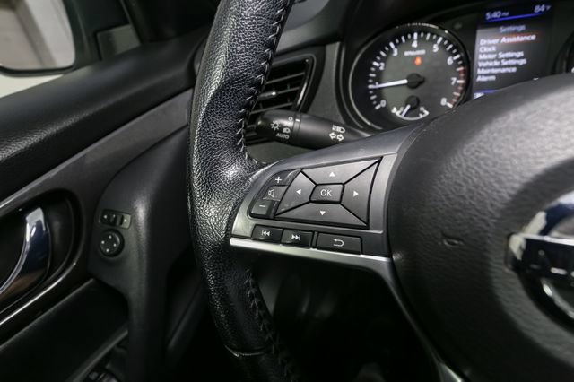 Used 2020 Nissan Rogue SV AWD/4WD image 28