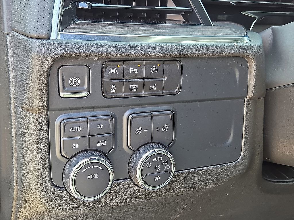 Used 2025 Chevrolet Tahoe Premier image 24