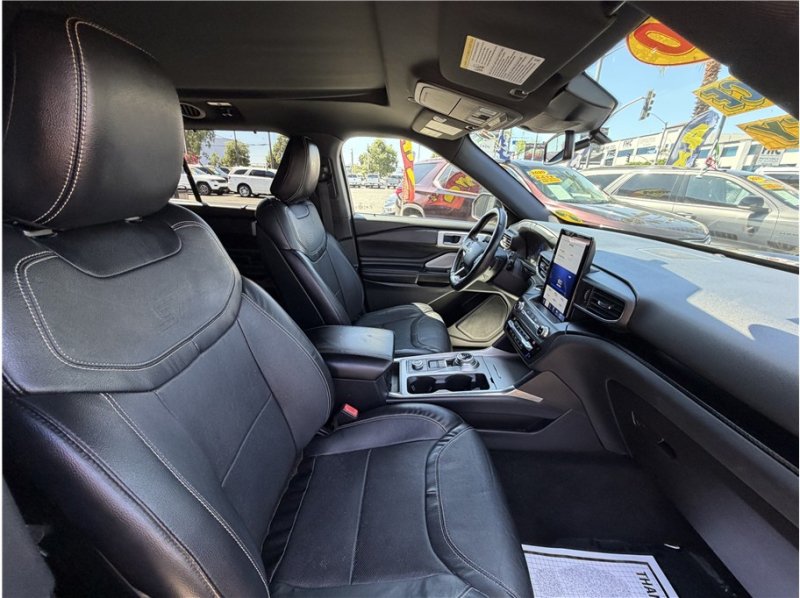 Used 2020 Ford Explorer ST w/ Premium Technology Package AWD/4WD image 32