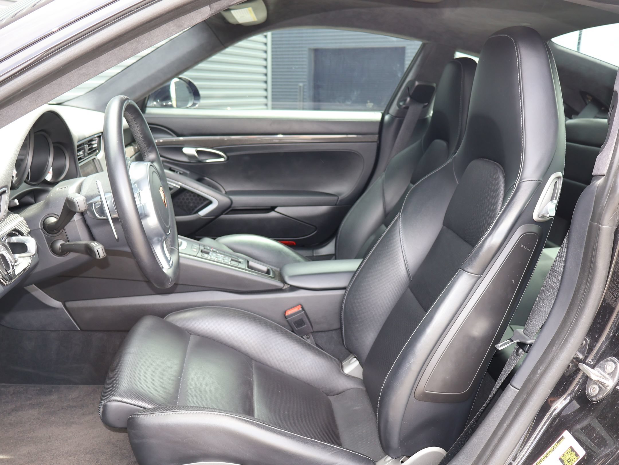 Used 2014 Porsche 911 Turbo S AWD/4WD image 5