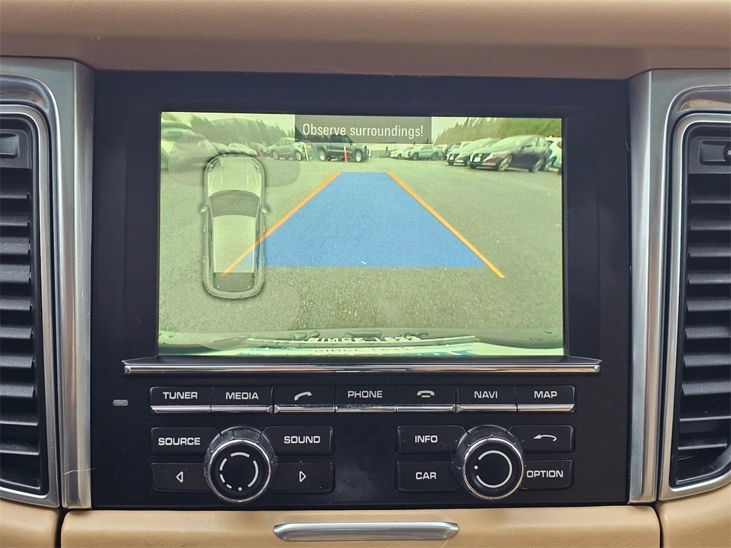 Used 2016 Porsche Macan Turbo image 16