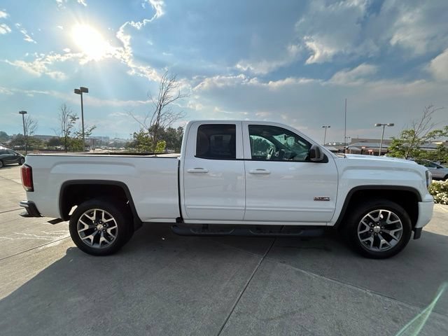 Used 2017 GMC Sierra 1500 SLT AWD/4WD image 10