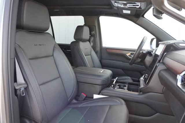 Used 2026 GMC Yukon Denali w/ Sun & Power Step Package RWD image 17