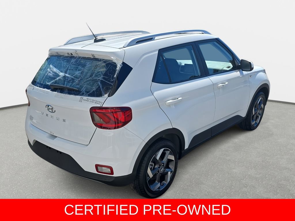 Certified 2026 Hyundai Venue SEL FWD image 5