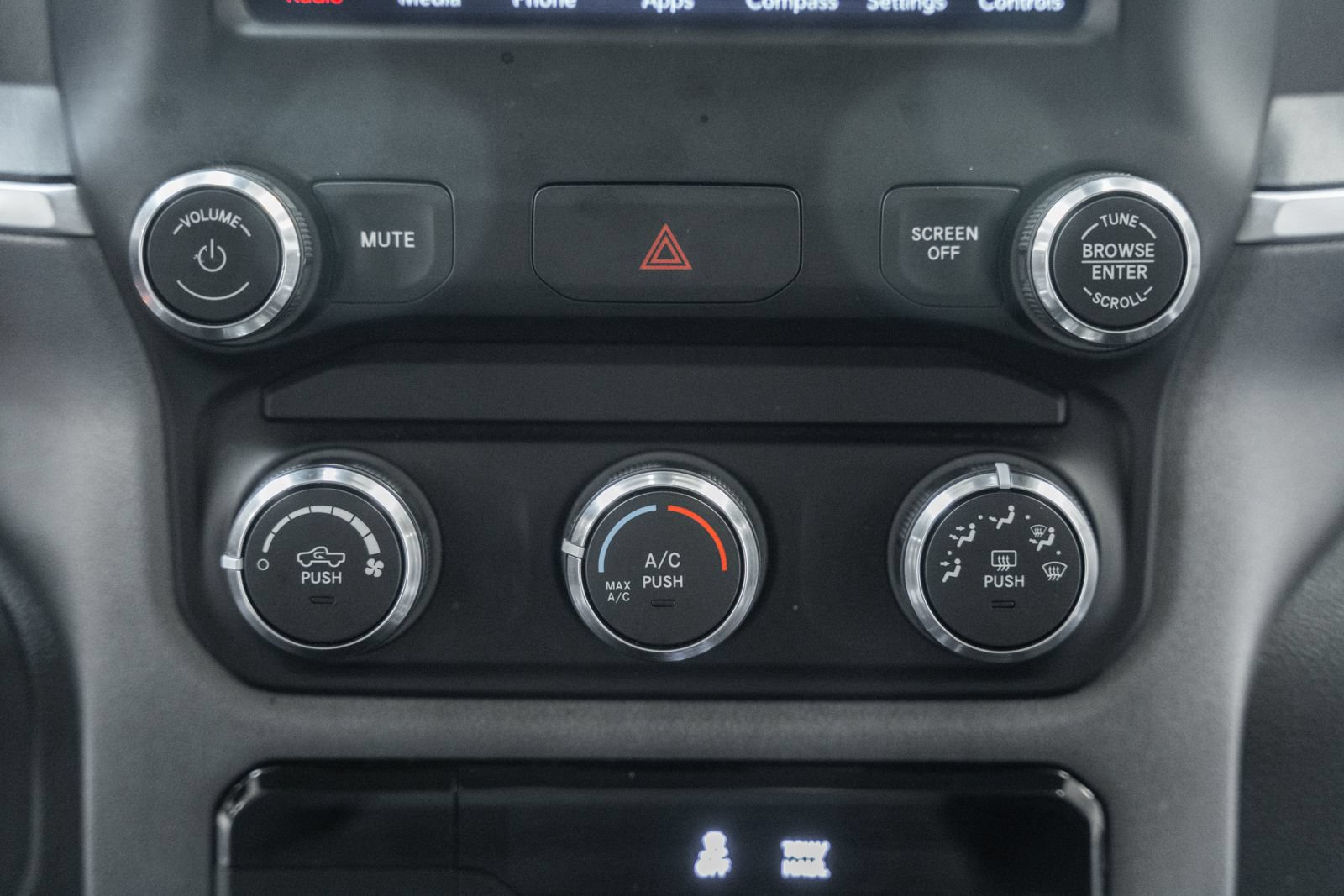 Used 2020 RAM 1500 Big Horn AWD/4WD image 32