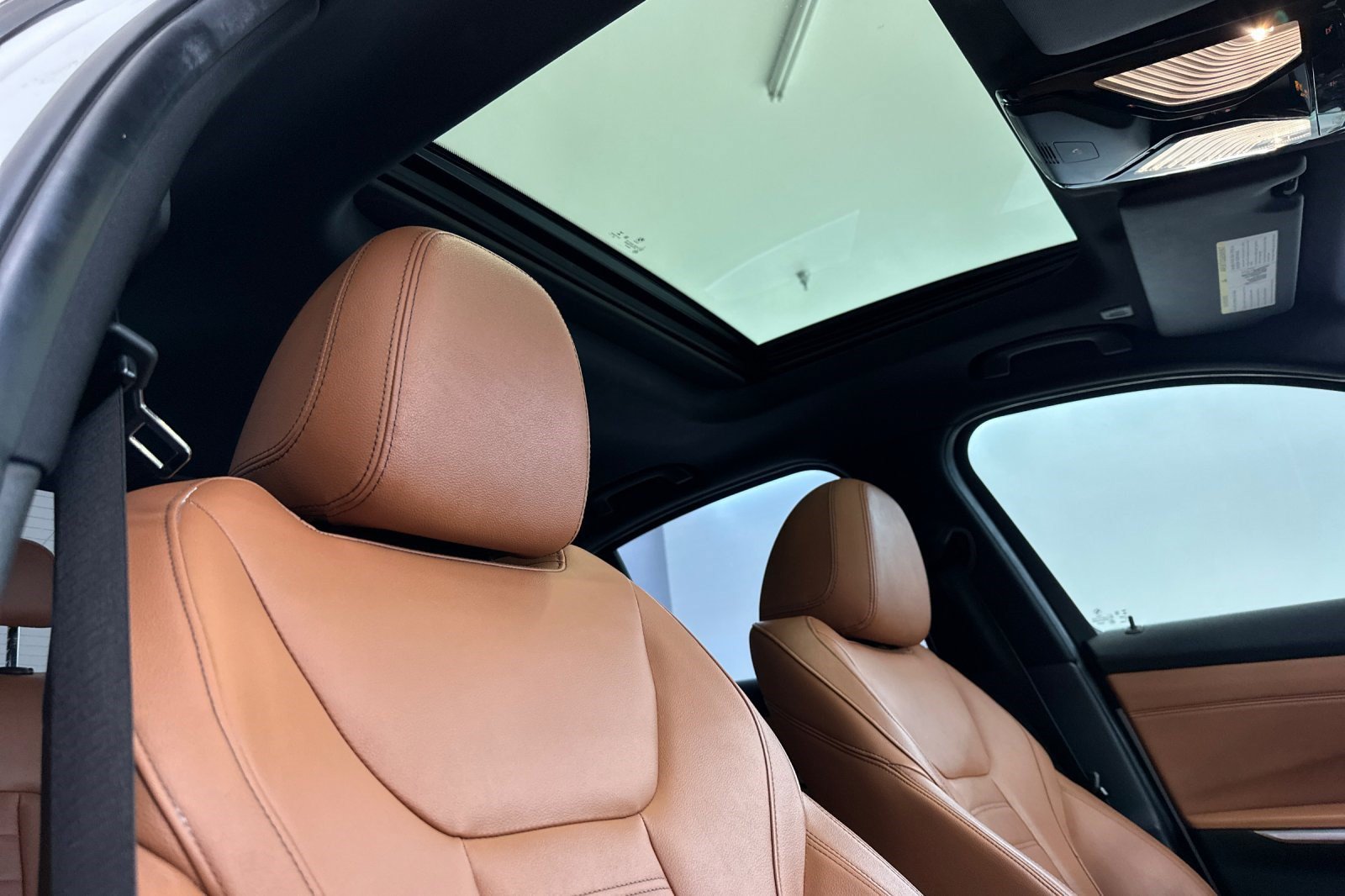 Used 2019 BMW 330i Sedan w/ Convenience Package RWD image 25