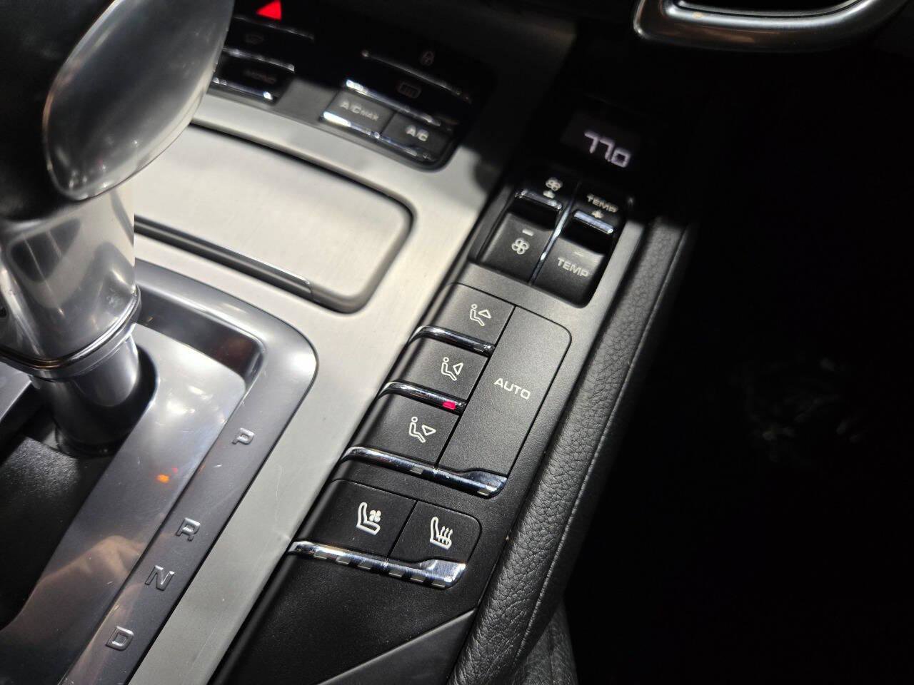 Used 2013 Porsche Cayenne GTS image 82