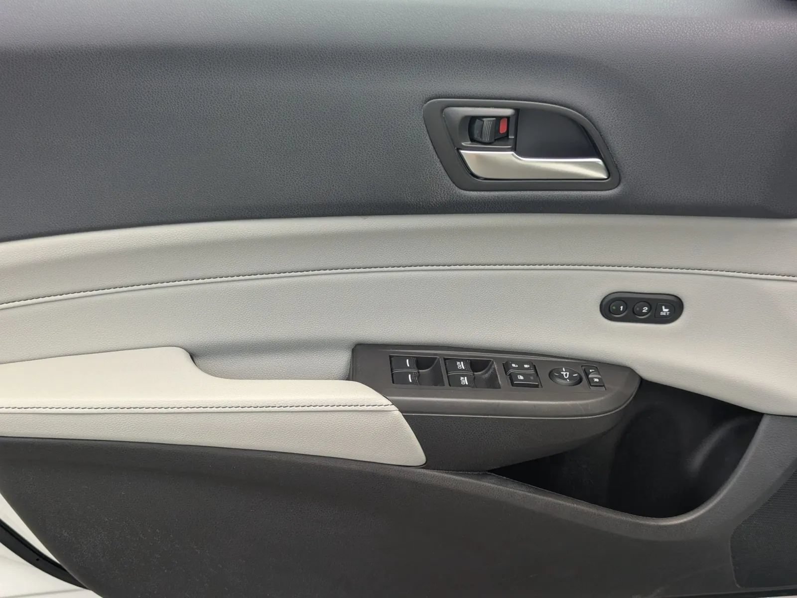 Used 2020 Acura ILX FWD image 10