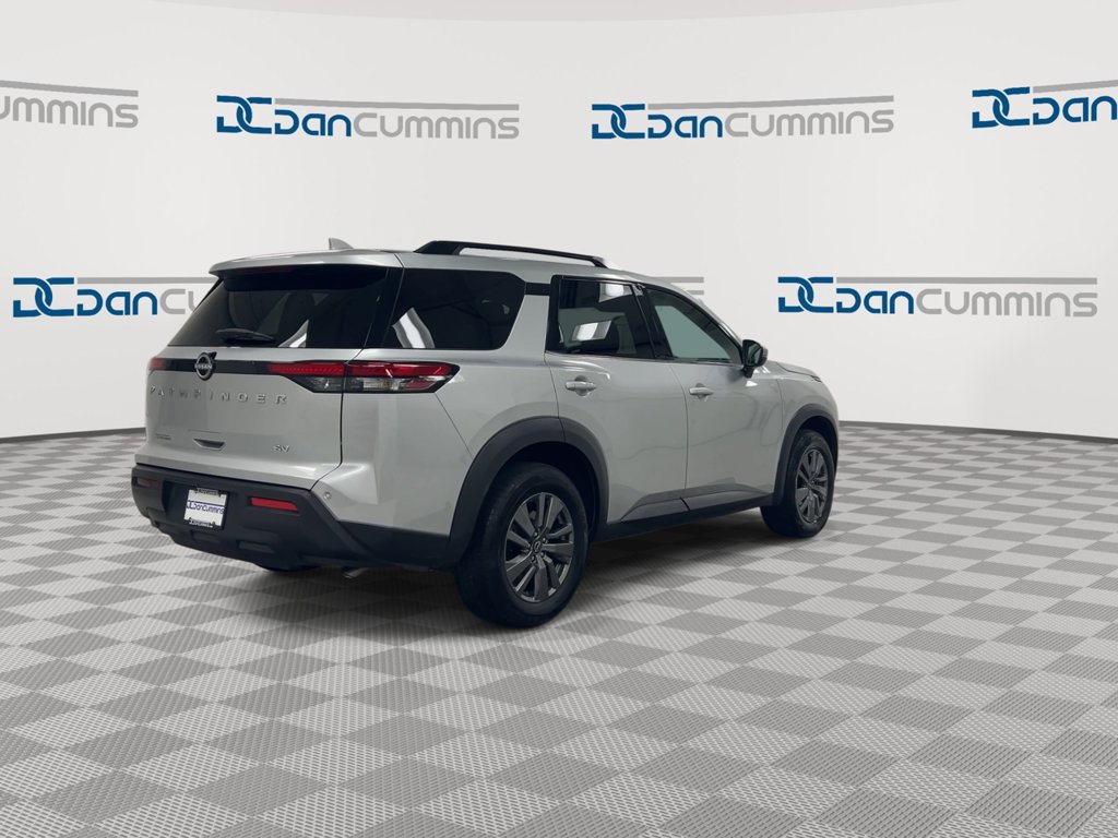 Used 2024 Nissan Pathfinder SV FWD image 8