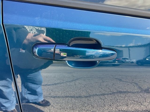 Used 2020 GMC Terrain SLE w/ Driver Convenience Package image 14