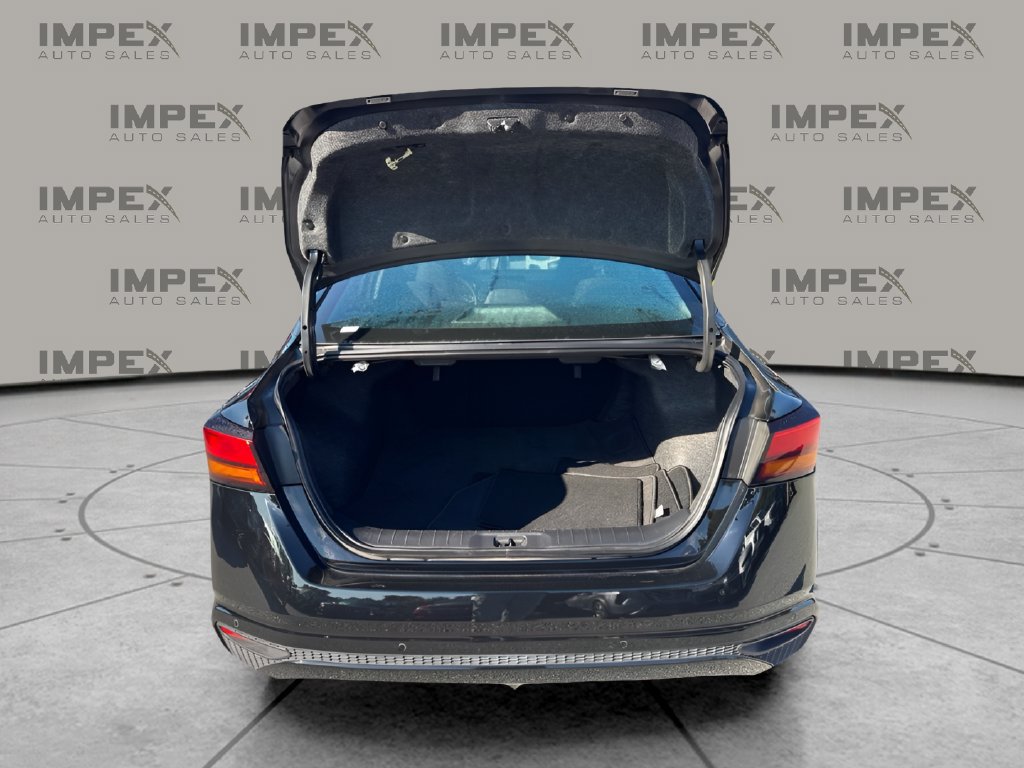 Used 2025 Nissan Altima 2.5 SV FWD image 28
