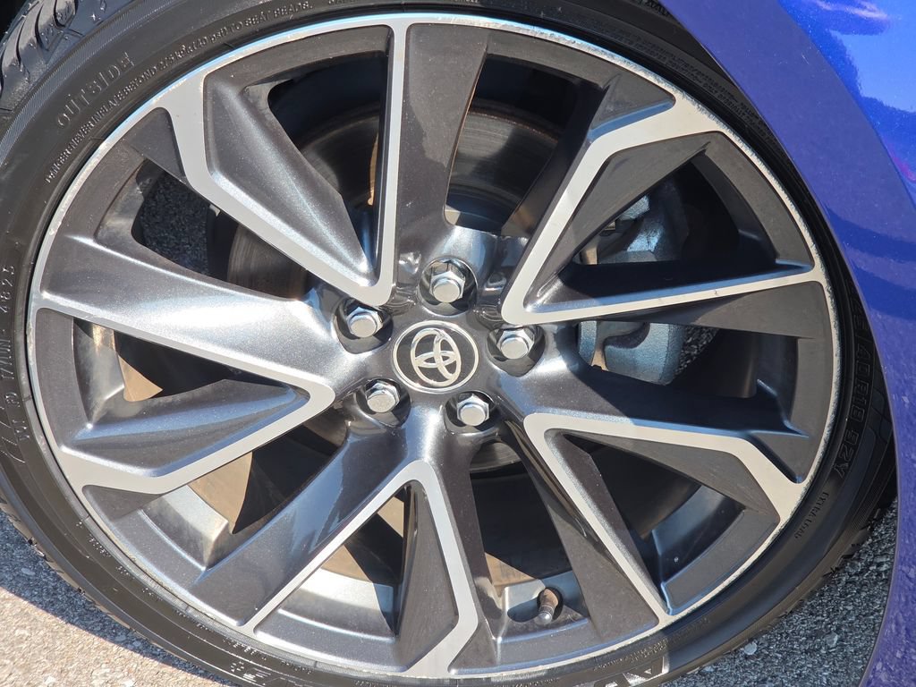 Used 2020 Toyota Corolla SE FWD image 15