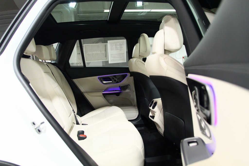 Used 2023 Mercedes-Benz GLC 300 4MATIC image 25