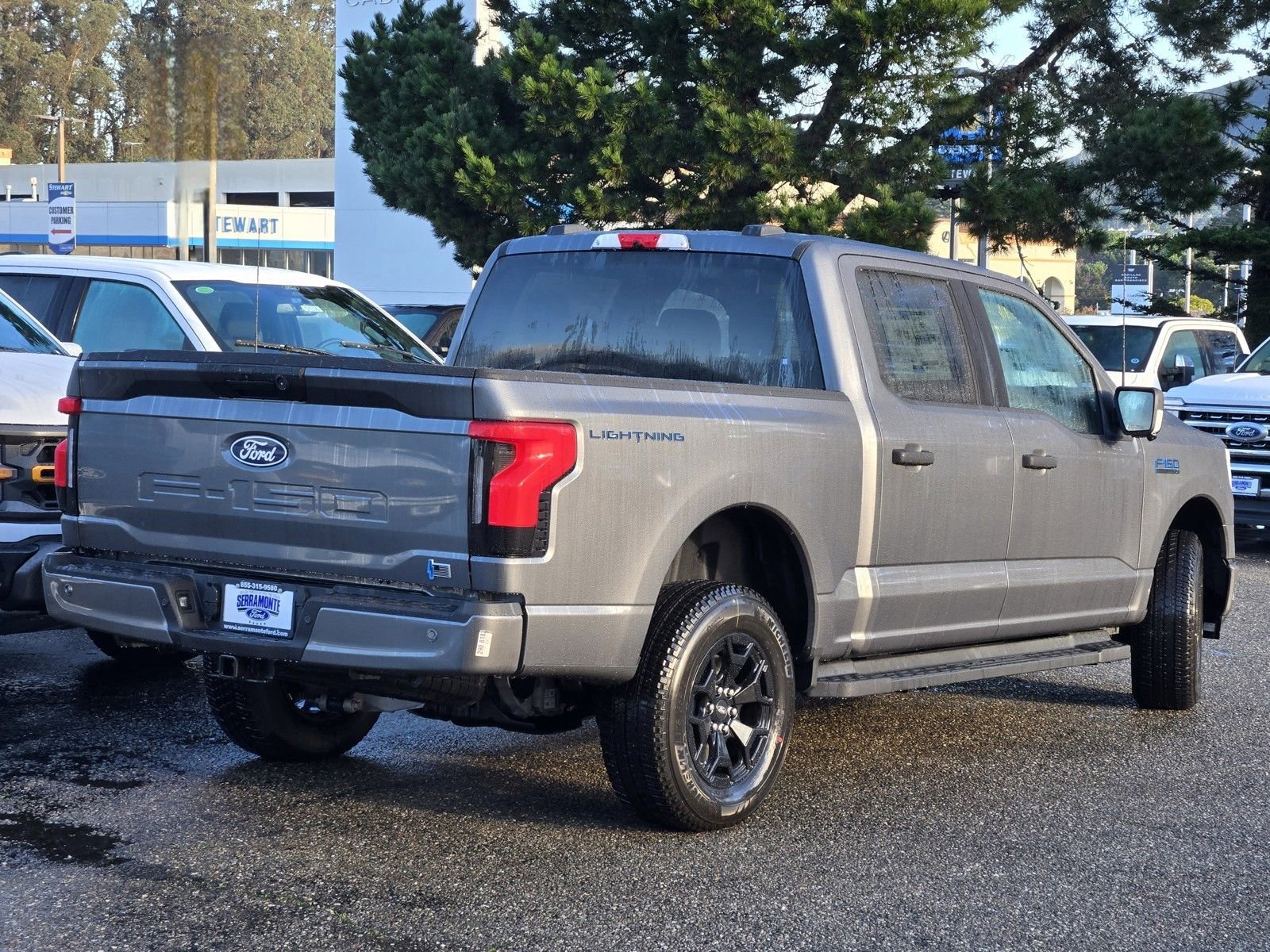 New 2025 Ford F150 Lightning XLT image 4