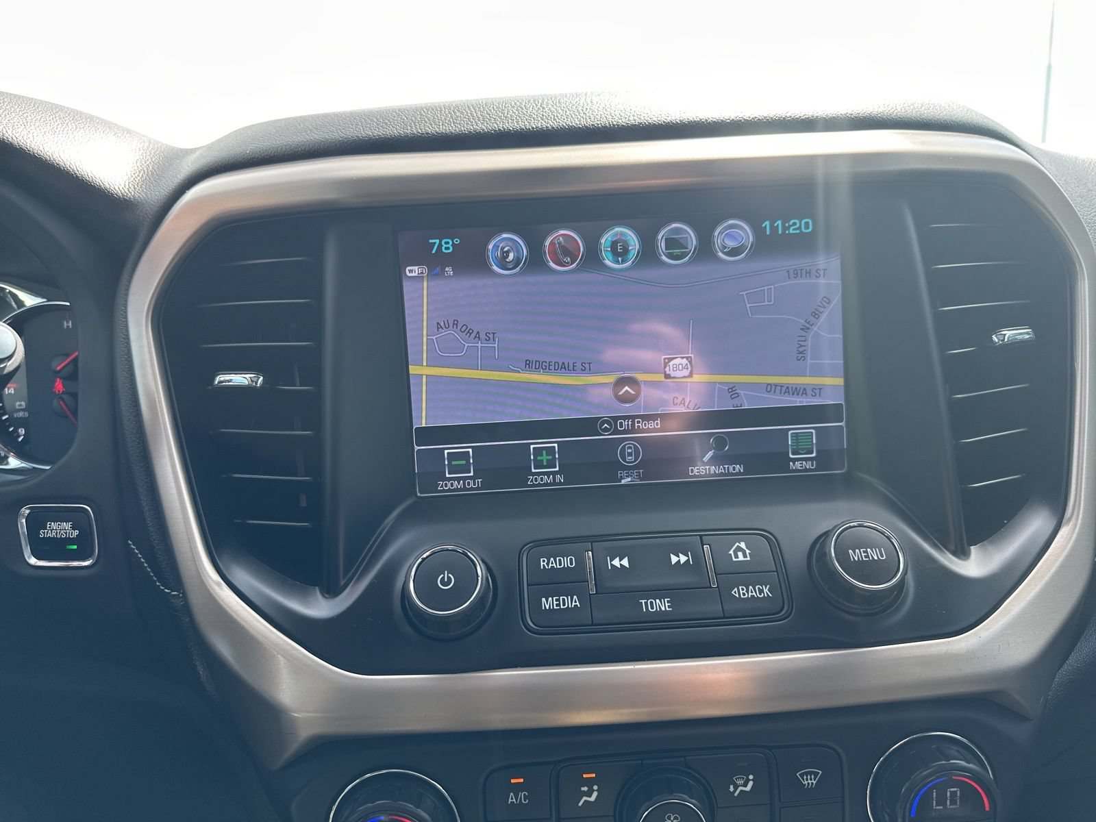 Used 2018 GMC Acadia Denali AWD/4WD image 56