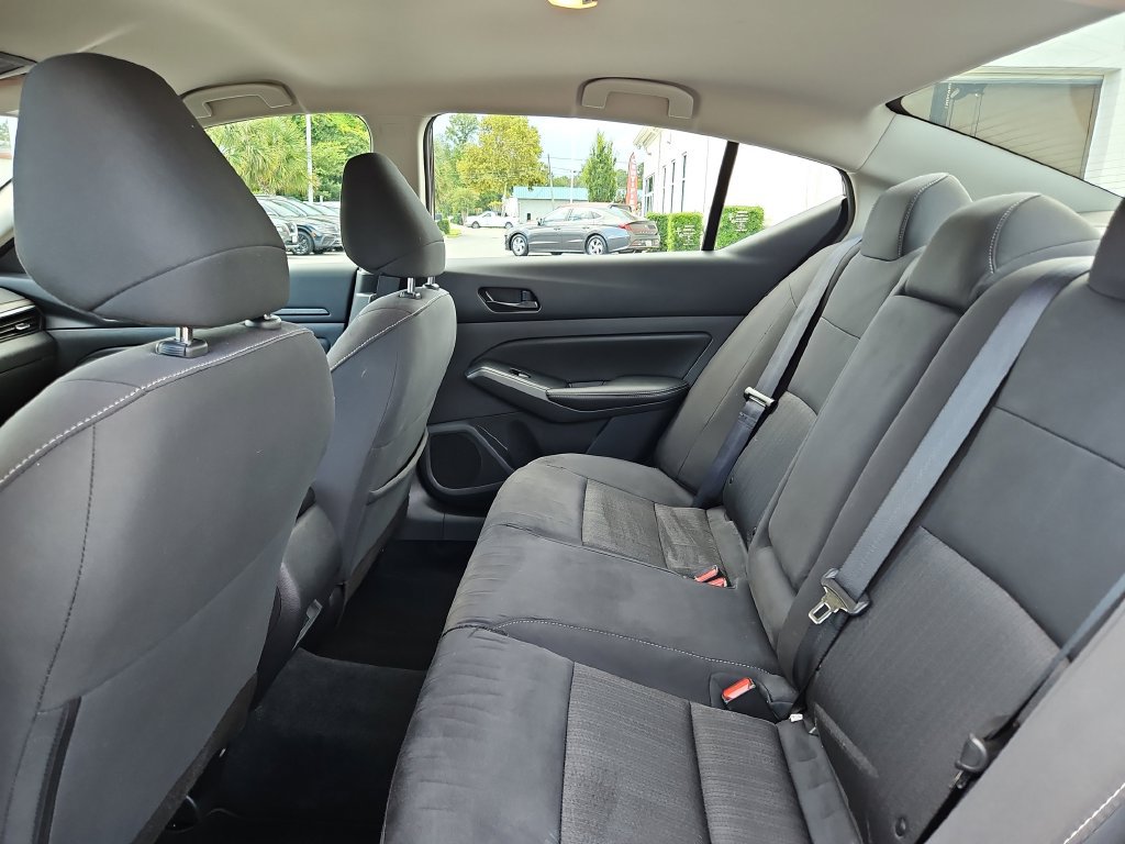 Used 2025 Nissan Altima 2.5 SV FWD image 26