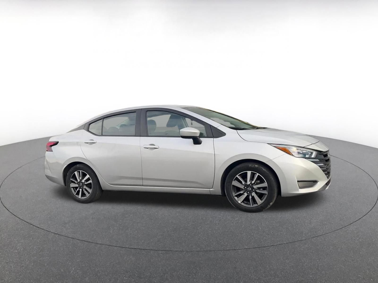 Used 2025 Nissan Versa SV FWD video 2