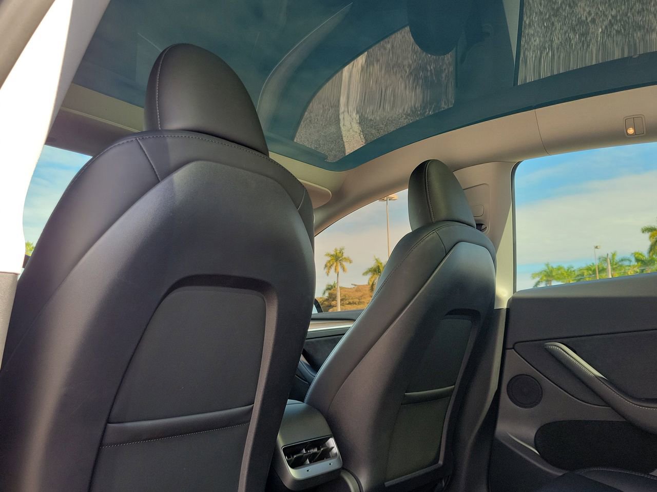 Used 2024 Tesla Model Y Long Range image 12