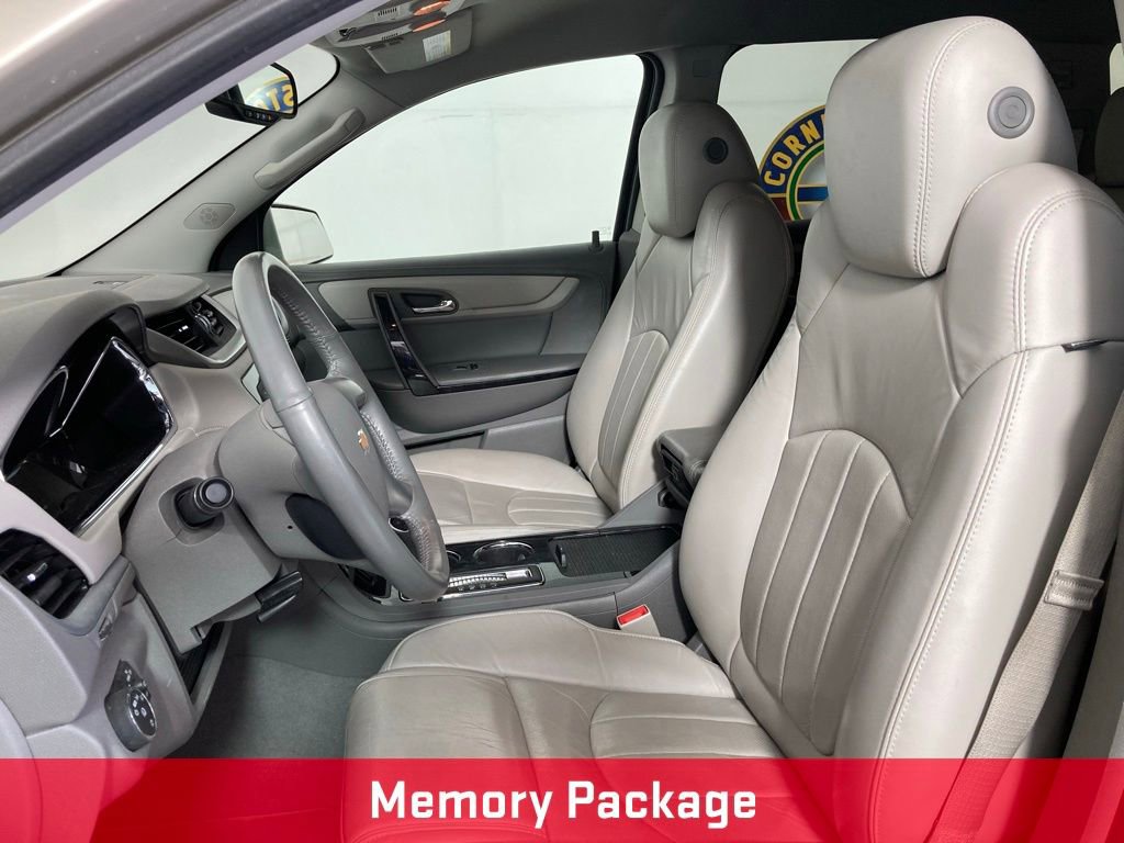 Used 2015 Chevrolet Traverse LTZ FWD image 6