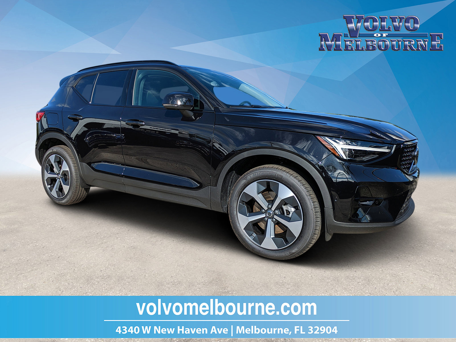 New 2026 Volvo XC40 B5 Plus w/ Protection Package Premier