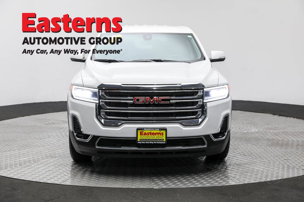 Used 2022 GMC Acadia SLE image 2