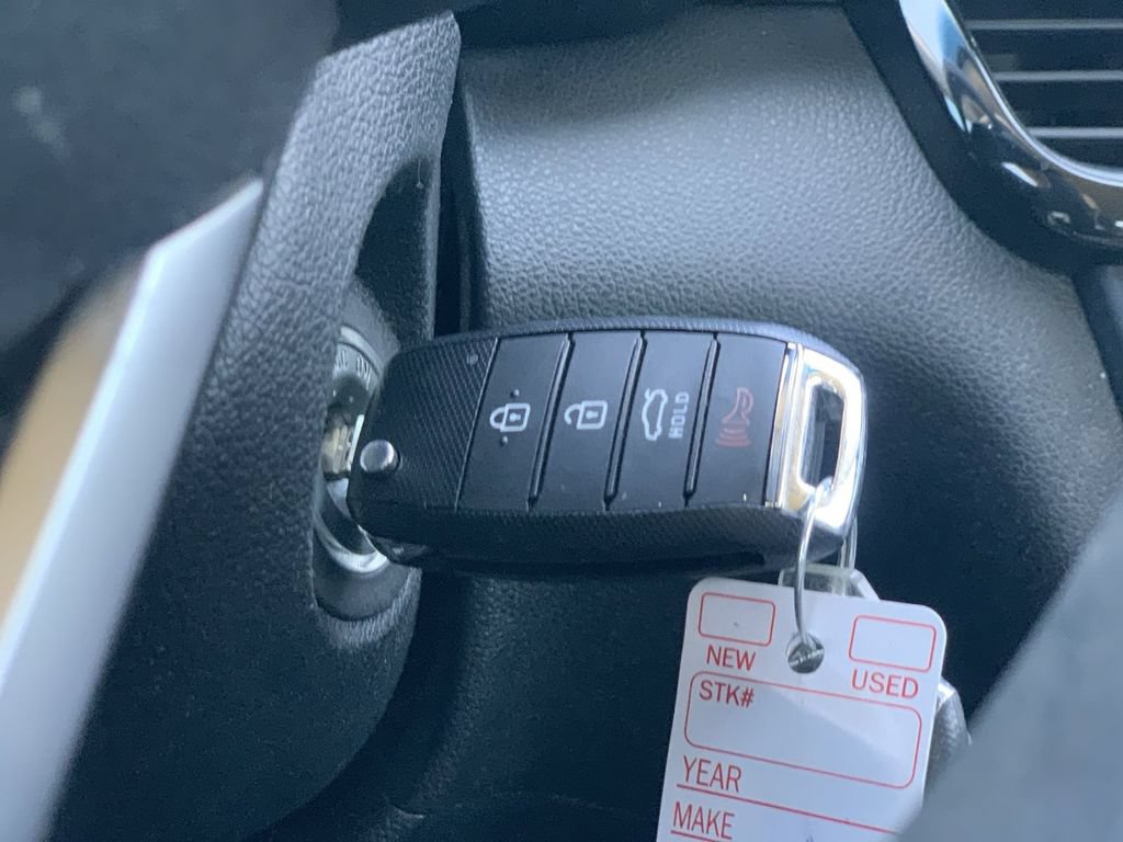 Used 2019 Kia Optima LX FWD image 15