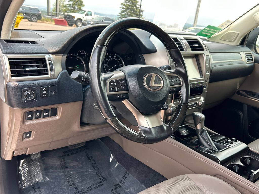Used 2020 Lexus GX 460 Premium w/ Premium Package AWD/4WD image 7