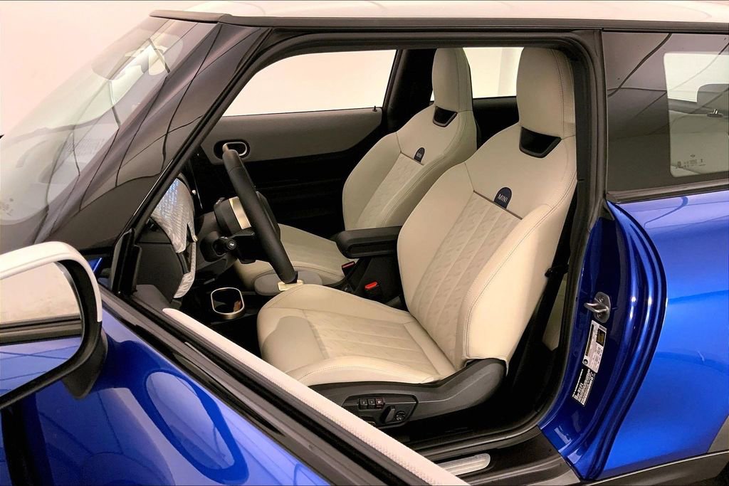 Used 2025 MINI Cooper S image 13