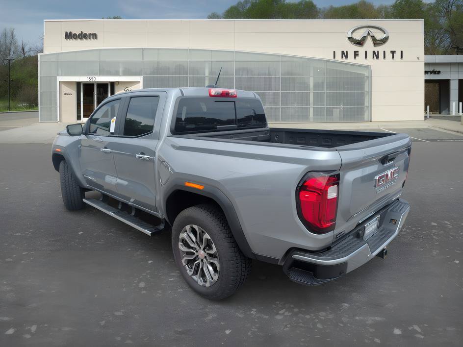 Used 2026 GMC Canyon Denali AWD/4WD image 5