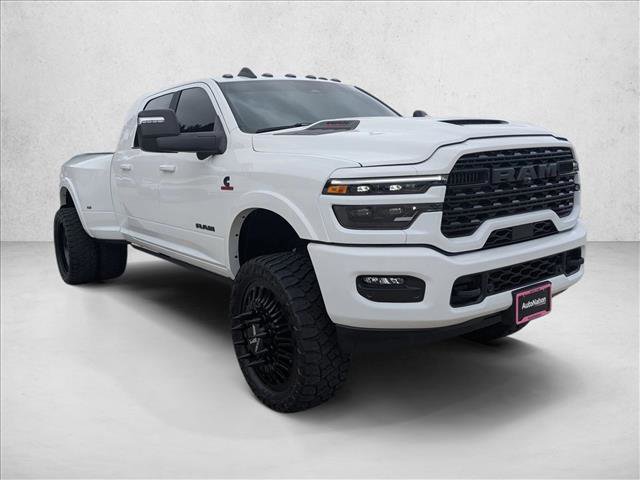 Used 2026 RAM 3500 Limited AWD/4WD image 3