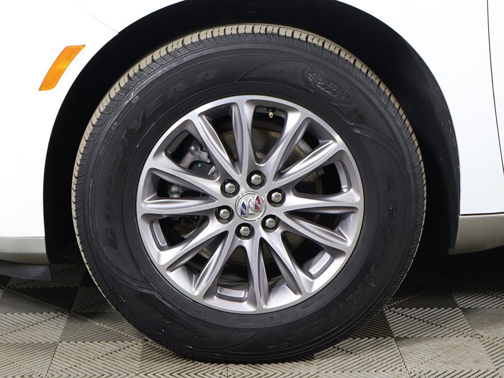 Used 2024 Buick Enclave Premium image 26