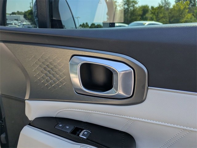 Used 2022 Kia Sorento SX image 31