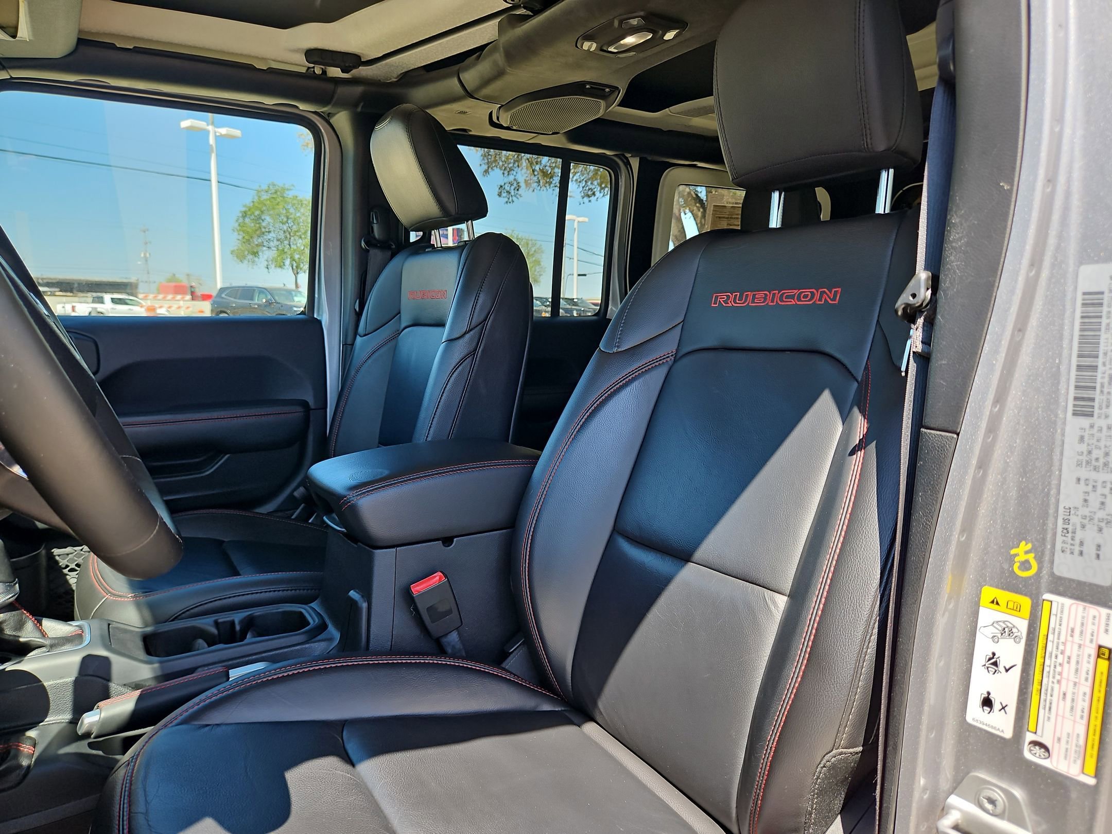 Used 2018 Jeep Wrangler Unlimited Rubicon image 13
