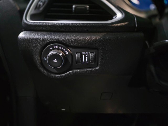 Used 2023 Chrysler Pacifica Touring-L w/ S Appearance Package FWD image 30