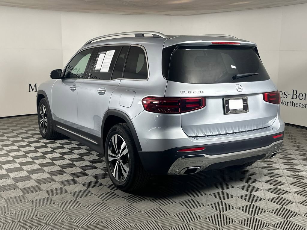 Certified 2025 Mercedes-Benz GLB 250 image 5