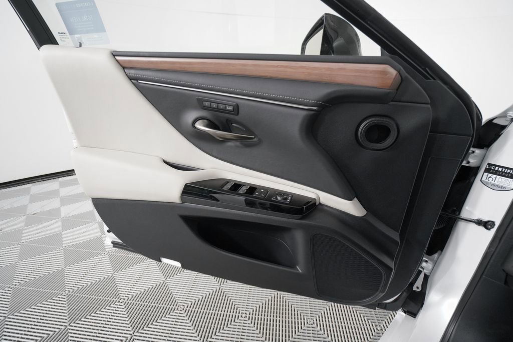 Certified 2024 Lexus ES 350 w/ Technology Package FWD image 12