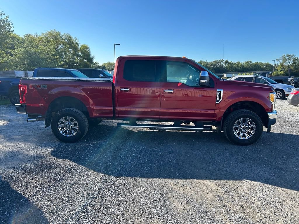 Used 2017 Ford F250 XLT w/ XLT Premium Package AWD/4WD image 15