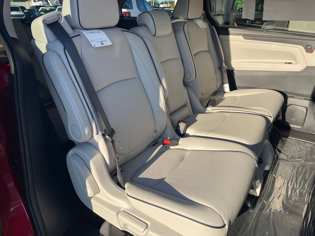 New 2026 Honda Odyssey Touring image 21