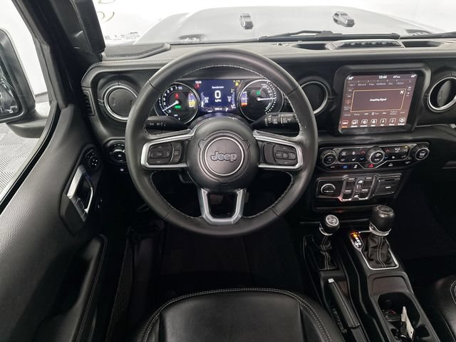 Used 2023 Jeep Wrangler Unlimited Sahara w/ Cold Weather Group AWD/4WD image 4